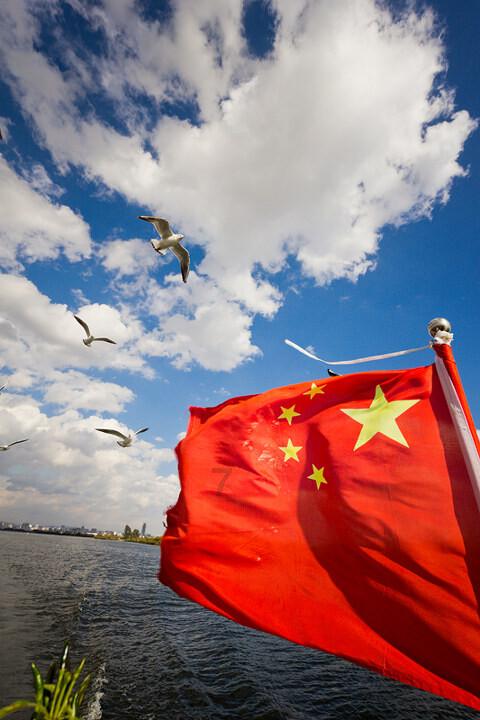 体检查出肾结石怎么办?提醒:4种办法,或能让肾结石离开身体